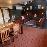 Secret Hideaway In Clare * The Hand