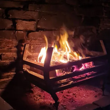 Secret Hideaway In Clare * The Hand