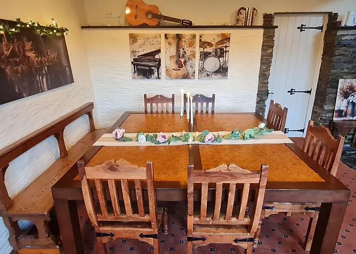 Secret Hideaway In Clare *