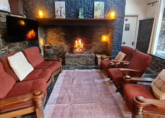 Secret Hideaway In Clare The Hand