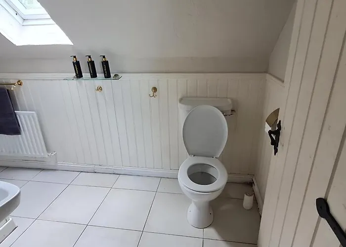 Secret Hideaway In Clare The Hand